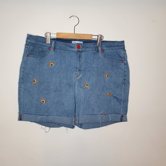 Lane Bryant Signature Fit Boyfriend Midi Short Size 16 - Picture 2 of 7